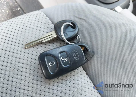 2010 Hyundai Accent Gls z USA, uszkodzony, nr VIN KMHCN4AC6AU502953